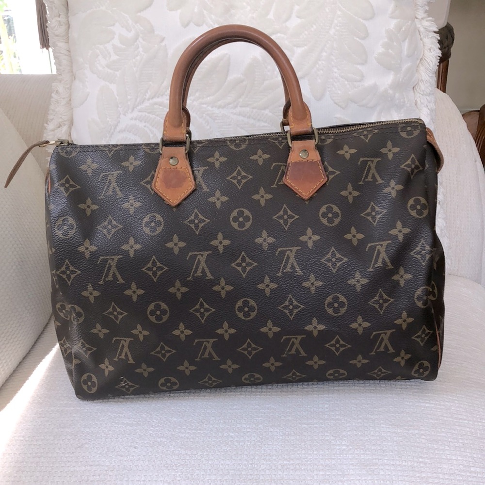 Louis Vuitton Speedy 35